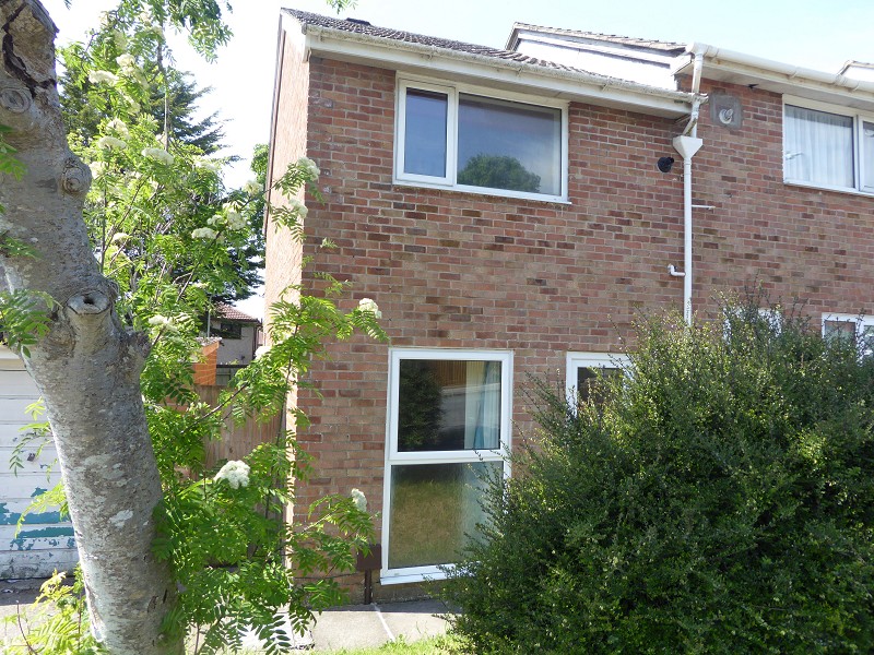 30 Cae Ffynnon, Brackla, Bridgend. CF31 2HG